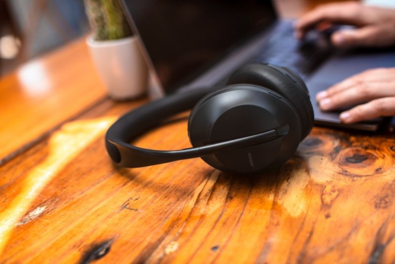 Bose Noise Cancelling Headphones 700 Over Ear Bluetooth Kopfhorer Schwarz Cyberport