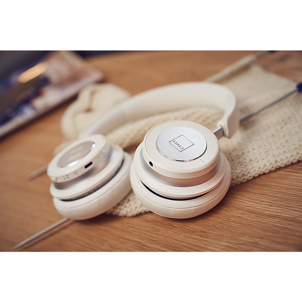 DALI IO-6 Over-Ear-Kopfhörer Noise Cancelling Bluetooth Kreideweiß