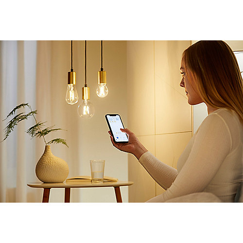 WiZ smarte Filament Lampe mit kaltweißem bis warmweißem Licht Edisonform E27